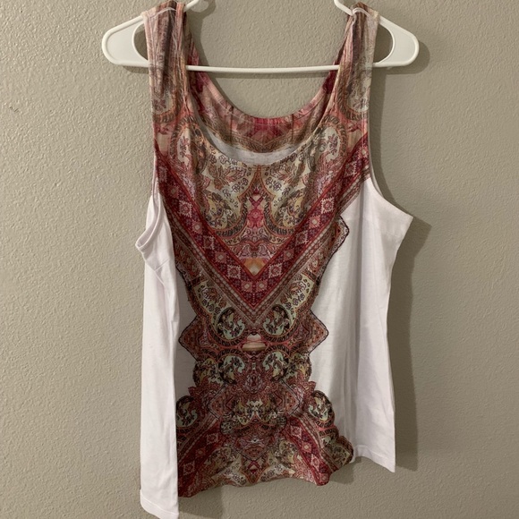 Unique Blouse - Picture 2 of 3